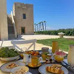 منتجع Masseria Torleanzi Wine Relais