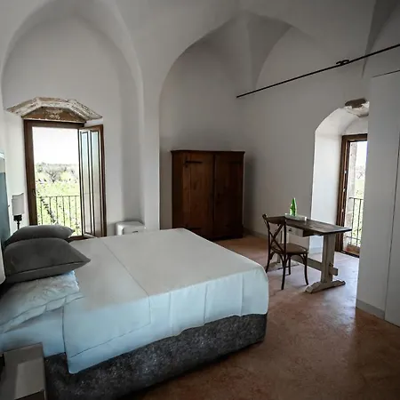 Masseria Torleanzi Wine Relais Resort *
