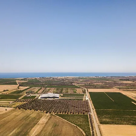Masseria Torleanzi Wine Relais Üdülőközpont *