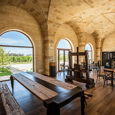 Rezort Masseria Torleanzi Wine Relais *